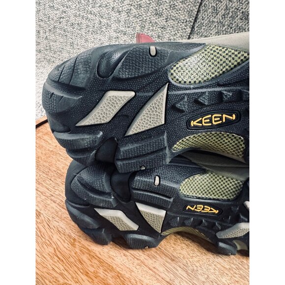 KEEN  Betty Waterproof Pull-On Snow RainWomen's Boots Size 10 Burgundy - Picture 14 of 15